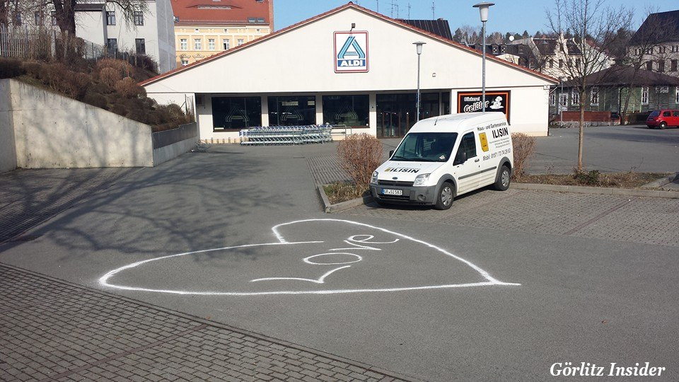 Herz Aldi Parkplatz Görlitz