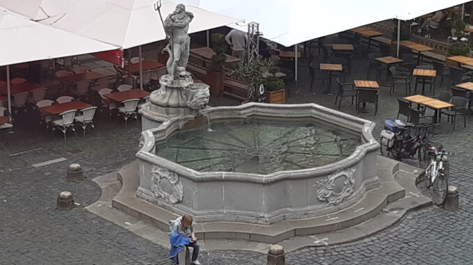Blick aus Schlesischem Museum - Neptunbrunnen Blick aus Schlesischem Museum - Neptunbrunnen